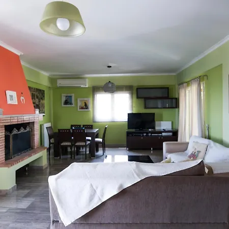 Chara's Private With Swimming Pool & Jacuzzi * Κιάτο