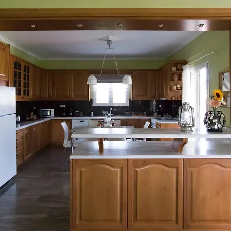 Σπίτι διακοπών Chara's Private With Swimming Pool & Jacuzzi