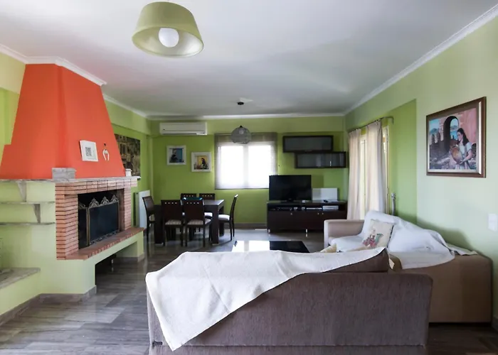 Chara's Private With Swimming Pool & Jacuzzi * Kiáton