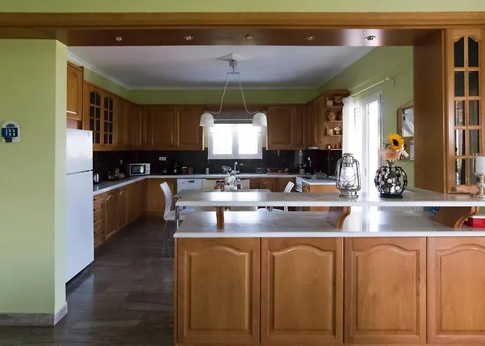 Ferienhaus Chara's Private With Swimming Pool & Jacuzzi