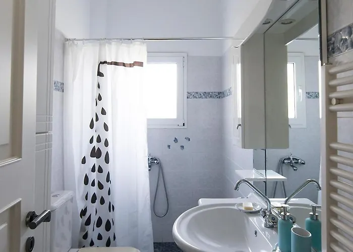 Chara's Private With Swimming Pool & Jacuzzi * Kiáton